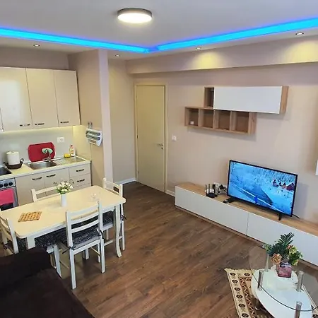 Apartment Bora Garden *